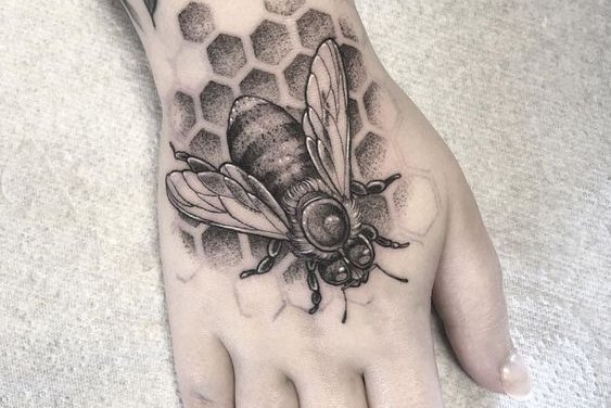 Bičių tatuiruočių
