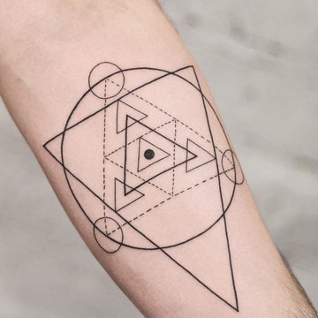Tatuiruočių eskizai geometrija