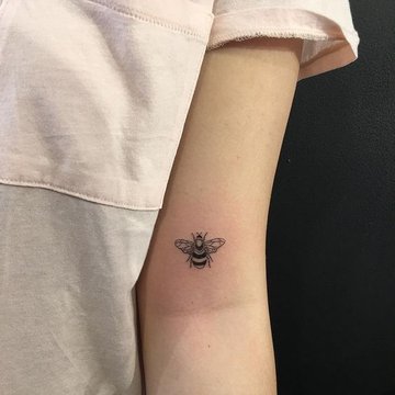 Bičių tatuiruočių