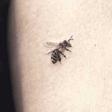bee tattoo