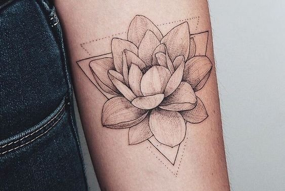 Lotoso tatuiruotės