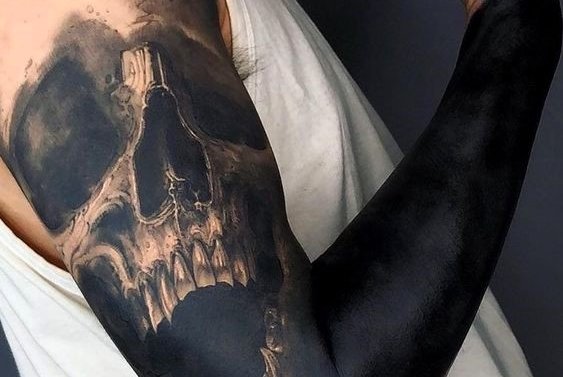 blackwork tattoo