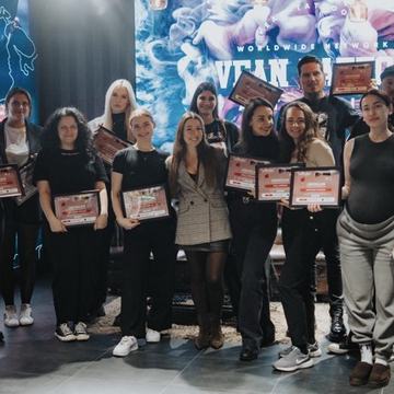 structured tattoo lightening training with live model