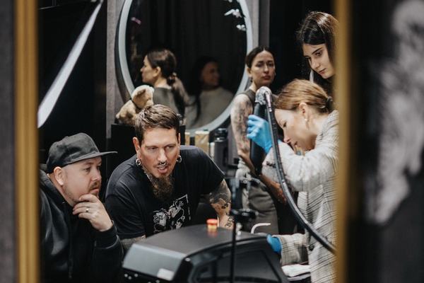 tatuiruočių šviesinimo kursas Šiauliai praktika