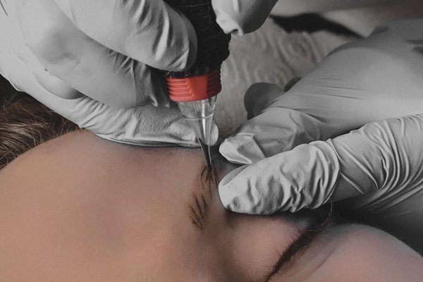 Permanent makeup training in Vilnius