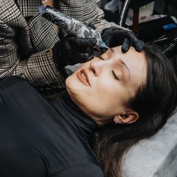 rimuverio įvedimo technikos demonstravimas