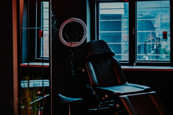 Kaip išsirinkti tatuiruočių saloną