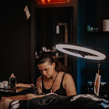 Kaip išsirinkti tatuiruočių saloną