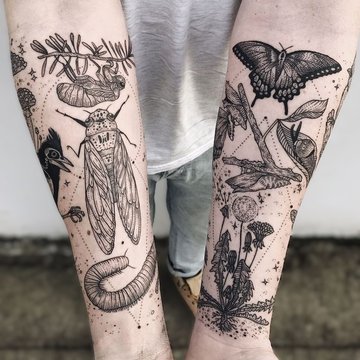 juodai pilka tatuiruotė