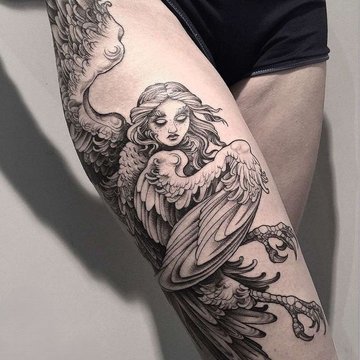 juodai pilka tatuiruotė
