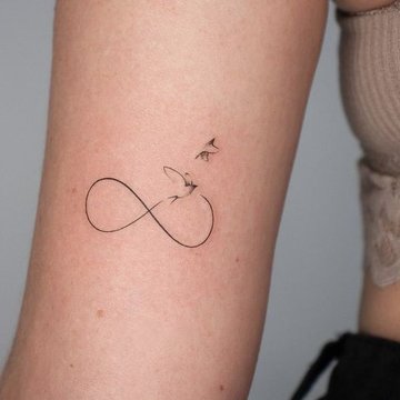 Tatuiruotė su begalybės