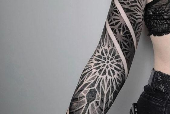 dotwork tattoo