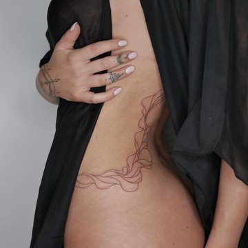 Fine Line tatuiruotės