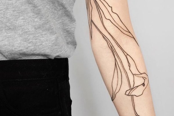 plonų linijų tatuiruotės