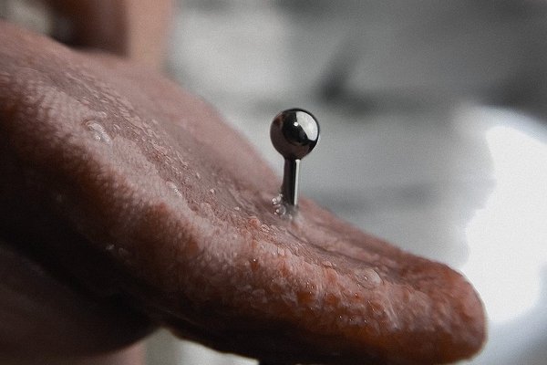 Auskarų vėrimas Panevėžyje