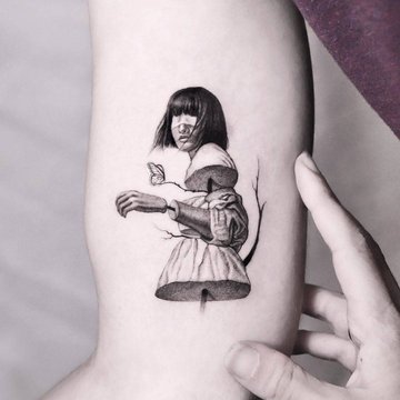 realistic miniature tattoos