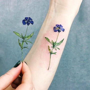 realistic miniature tattoos