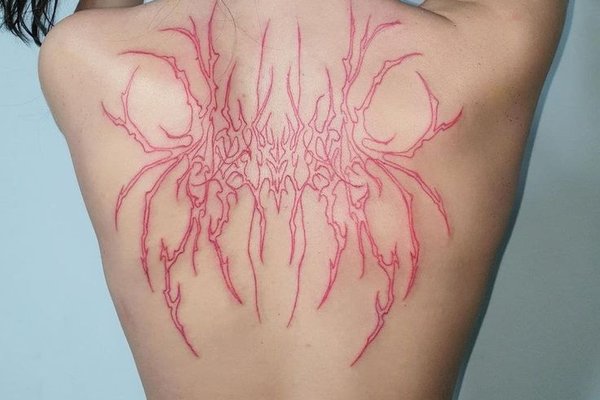 neotribalinė tatuiruotė
